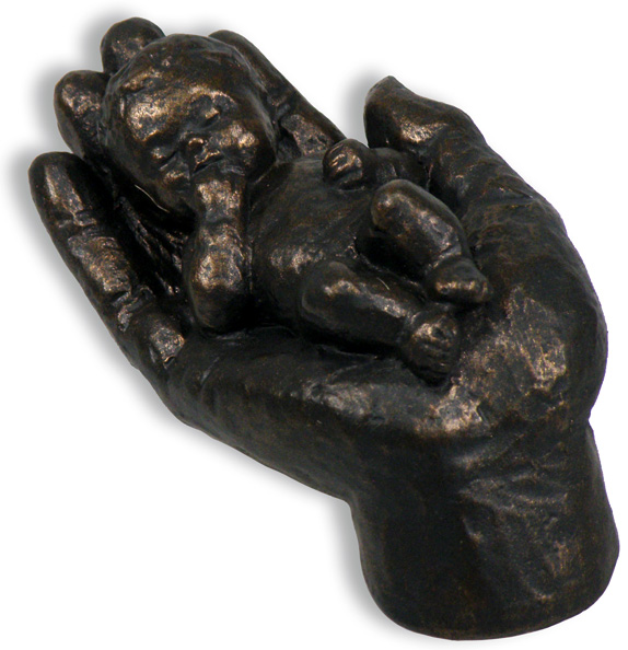 Skulptur "Behütet" bronzefarben