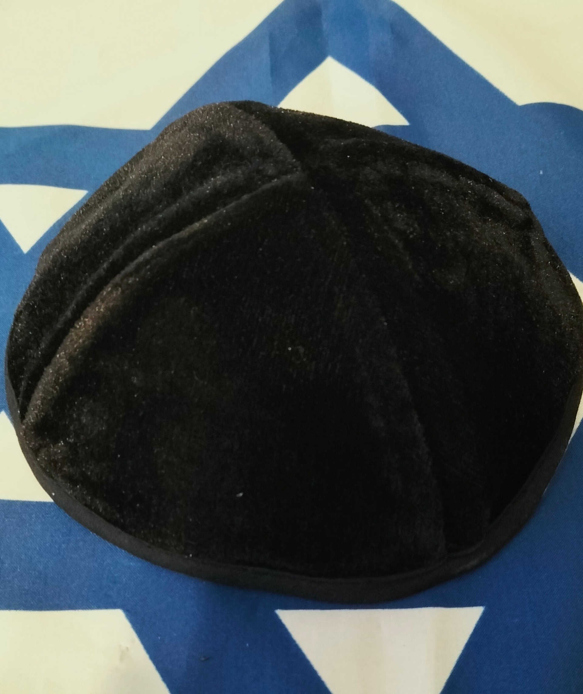 Kippa aus Samt - schwarz unifarben