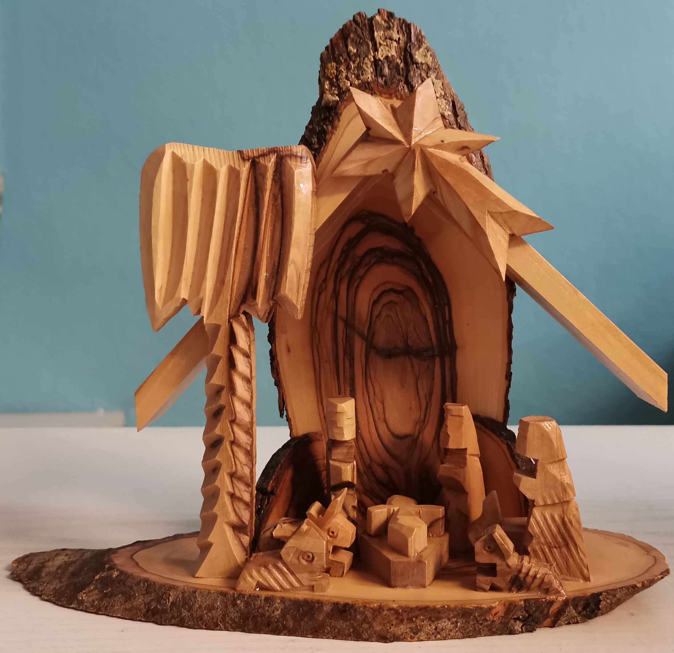 einfachekrippe5cm Olivenholzfigur: Einfache Krippe mit Stall - mit Maria, Josef, Kind und 1 Hirte