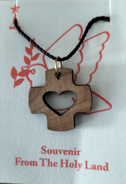 Olivenholz-Anhänger: Kreuz mit Herz