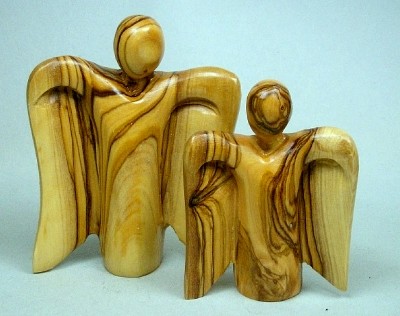 Olivenholz-Engel, stehend ca. 10 cm